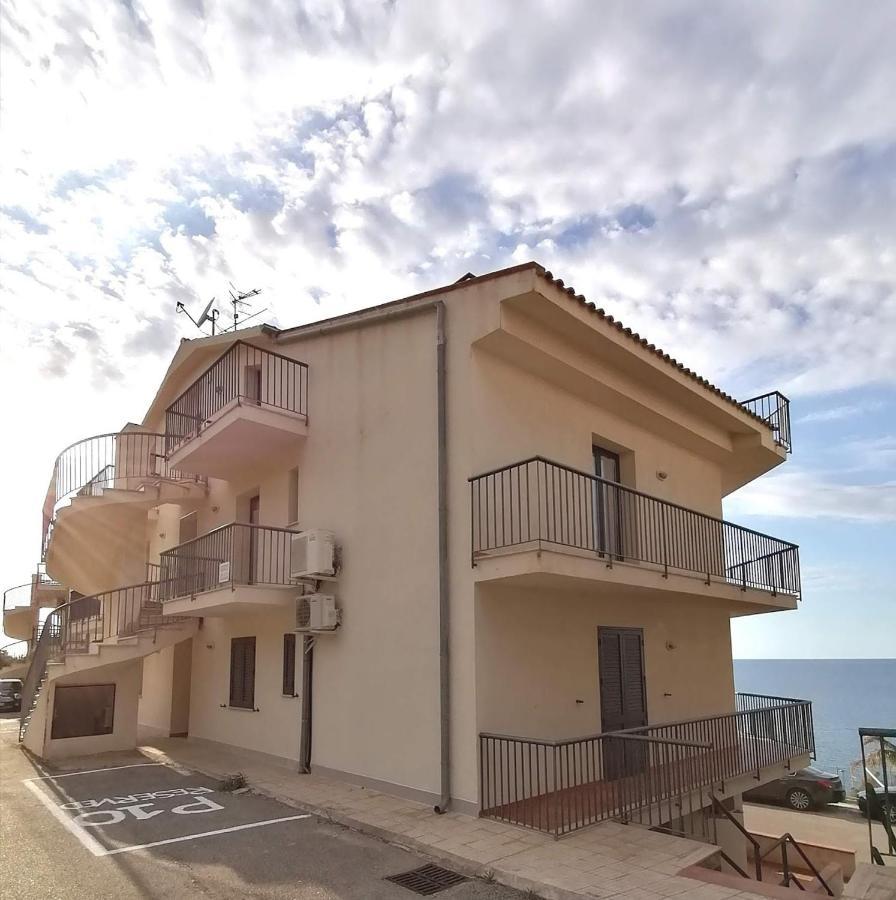 Apartment Saro & Tea Castel di Tusa Exterior photo